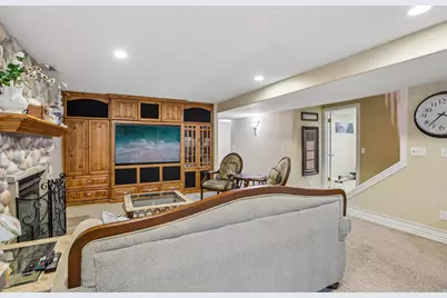 2764 E 25 S, Layton, UT 84040 - Photo 40