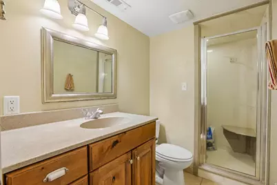 2764 E 25 S, Layton, UT 84040 - Photo 32