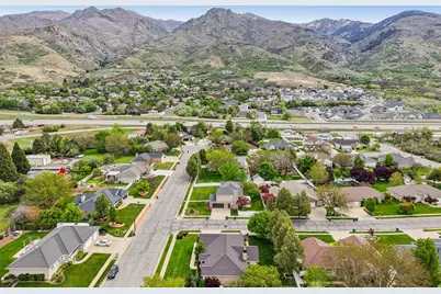 2764 E 25 S, Layton, UT 84040 - Photo 58