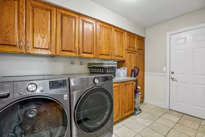 2764 E 25 S, Layton, UT 84040 - Photo 28