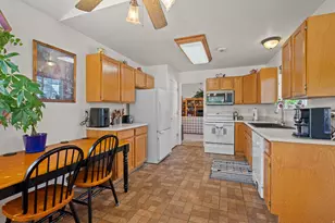 932 N 1760 W, Provo, UT 84604 - Photo 8