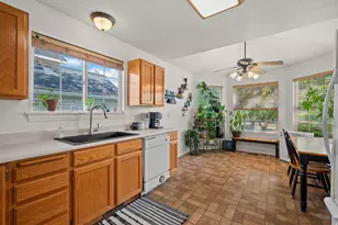 932 N 1760 W, Provo, UT 84604 - Photo 10