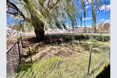 665 E Main St, Wellington, UT 84542 - Photo 12