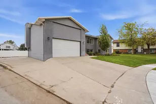 1782 W 800 N, Salt Lake City, UT 84116 - Photo 2