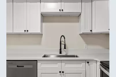3885 Grandview Dr, Ogden, UT 84403 - Photo 4