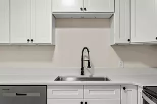 3885 Grandview Dr, Ogden, UT 84403 - Photo 4