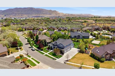 1229 W Peacock Midge Dr S, Bluffdale, UT 84065 - Photo 66