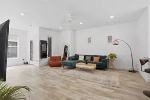 4708 S Hillhouse Cv W, Murray, UT 84107 - Photo 2