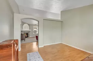 5464 W Mayflower St S, West Jordan, UT 84081 - Photo 4