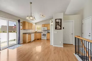 5464 W Mayflower St S, West Jordan, UT 84081 - Photo 8