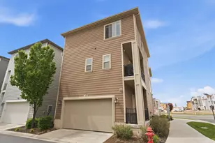 91 N Rio Grand Ave, Farmington, UT 84025 - Photo 30