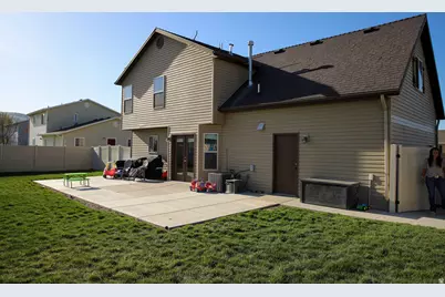 735 S Hillcrest Loop, Malad City, ID 83252 - Photo 4