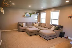 735 S Hillcrest Loop, Malad City, ID 83252 - Photo 16