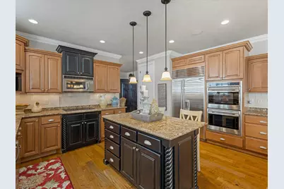 1074 E Black Forest Dr S, Sandy, UT 84094 - Photo 6