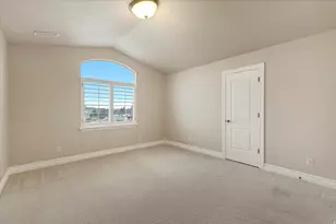 1074 E Black Forest Dr S, Sandy, UT 84094 - Photo 28