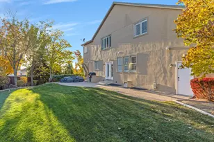 1074 E Black Forest Dr S, Sandy, UT 84094 - Photo 48