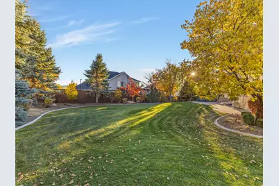 1074 E Black Forest Dr S, Sandy, UT 84094 - Photo 44