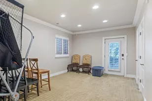 1074 E Black Forest Dr S, Sandy, UT 84094 - Photo 38