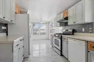 449 W Richard St, Grantsville, UT 84029 - Photo 6