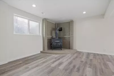 556 Kimball Dr, Layton, UT 84041 - Photo 16
