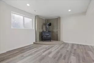 556 Kimball Dr, Layton, UT 84041 - Photo 16