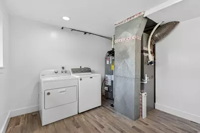 627 E Hilo St, Sandy, UT 84070 - Photo 14