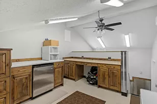 9714 S 575 E, Sandy, UT 84070 - Photo 24