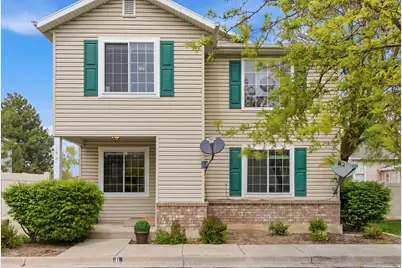 178 E Freedom Ln S, Ogden, UT 84401 - Photo 2