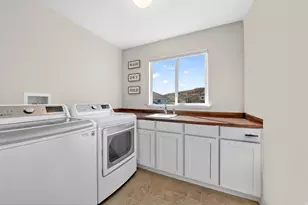 4674 W Birkdale Dr, Herriman, UT 84096 - Photo 32