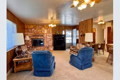 160 W 300 N, Fillmore, UT 84631 - Photo 2
