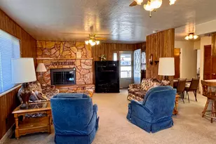 160 W 300 N, Fillmore, UT 84631 - Photo 2