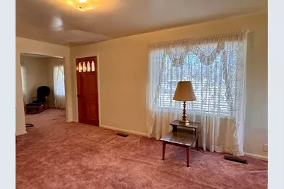 160 W 300 N, Fillmore, UT 84631 - Photo 8