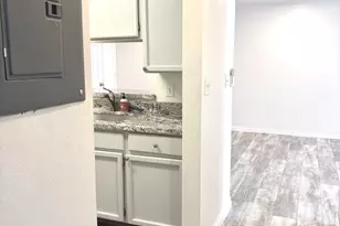 550 S 400 E, Salt Lake City, UT 84111 - Photo 8