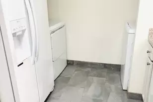 550 S 400 E, Salt Lake City, UT 84111 - Photo 16