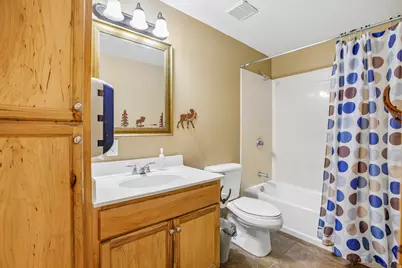 2464 E Autumn Dr, Eagle Mountain, UT 84005 - Photo 32