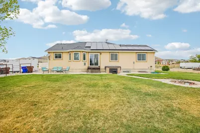 2464 E Autumn Dr, Eagle Mountain, UT 84005 - Photo 44