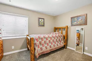 2464 E Autumn Dr, Eagle Mountain, UT 84005 - Photo 32