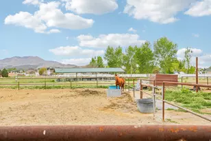 2464 E Autumn Dr, Eagle Mountain, UT 84005 - Photo 42