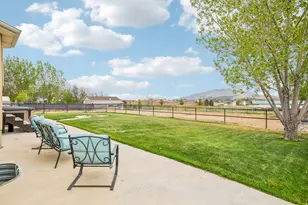 2464 E Autumn Dr, Eagle Mountain, UT 84005 - Photo 40