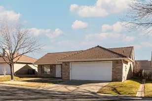 1090 E 700 S, Saint George, UT 84790 - Photo 2