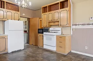 137 Bannock St, Malad City, ID 83252 - Photo 6