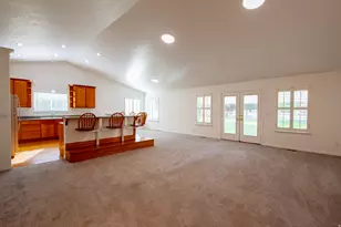 1020 E Oak Hill Dr, Alpine, UT 84004 - Photo 2