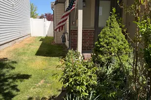 5928 W Roseberry St S, West Jordan, UT 84081 - Photo 4