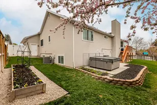2537 E Cupecoy Dr, Cottonwood Heights, UT 84121 - Photo 42