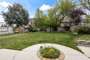 8649 S Alta Cove Dr E, Sandy, UT 84093 - Photo 38