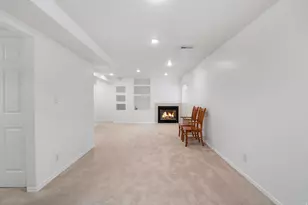 8649 S Alta Cove Dr E, Sandy, UT 84093 - Photo 36