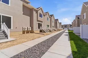1688 W 2730 S, Syracuse, UT 84075 - Photo 28