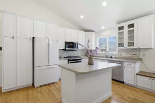 12371 S Parkstone Ct E, Draper, UT 84020 - Photo 4