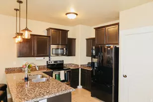 170 E Catagena Pkwy, Saratoga Springs, UT 84045 - Photo 2