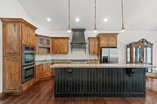 10637 S Crescent Bend Dr, Sandy, UT 84070 - Photo 12